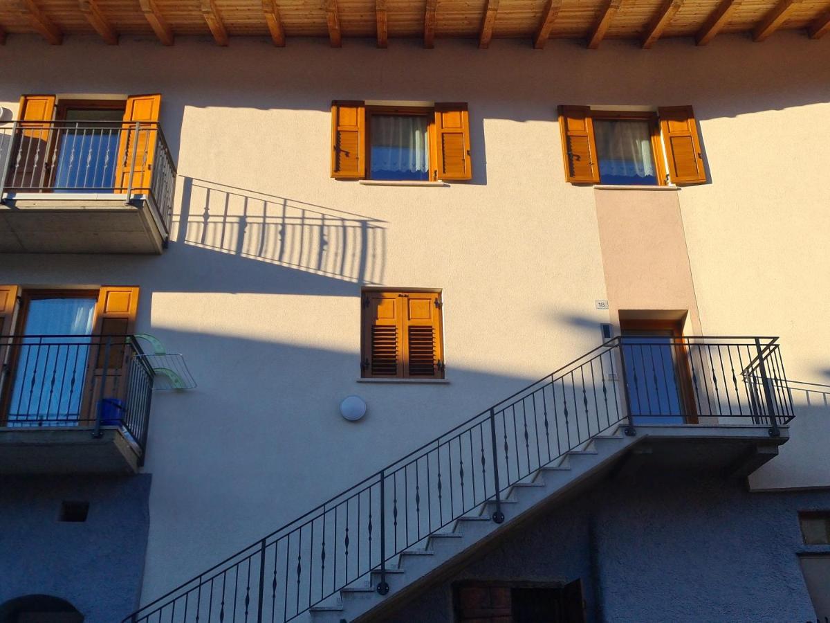 Ferienwohnung Casa Luca Mezzana  Exterior foto